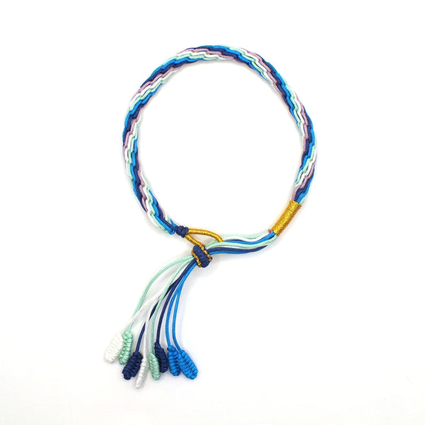 "Dan" Bracelet tressé ajustable avec nœud «Roue du destin», Bracelet tressé artisanal ajustable – nœud «Roue du destin», inspiration encre et peinture chinoise