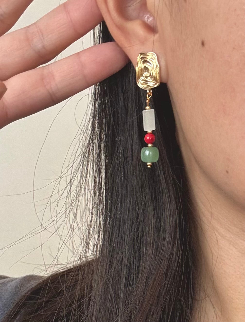 Boucles d’oreilles "Cerise et Bananier" jade et agate rouge