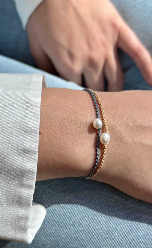 Bracelet minimaliste perle d'eau douce - couleur personnalisée, ajustable